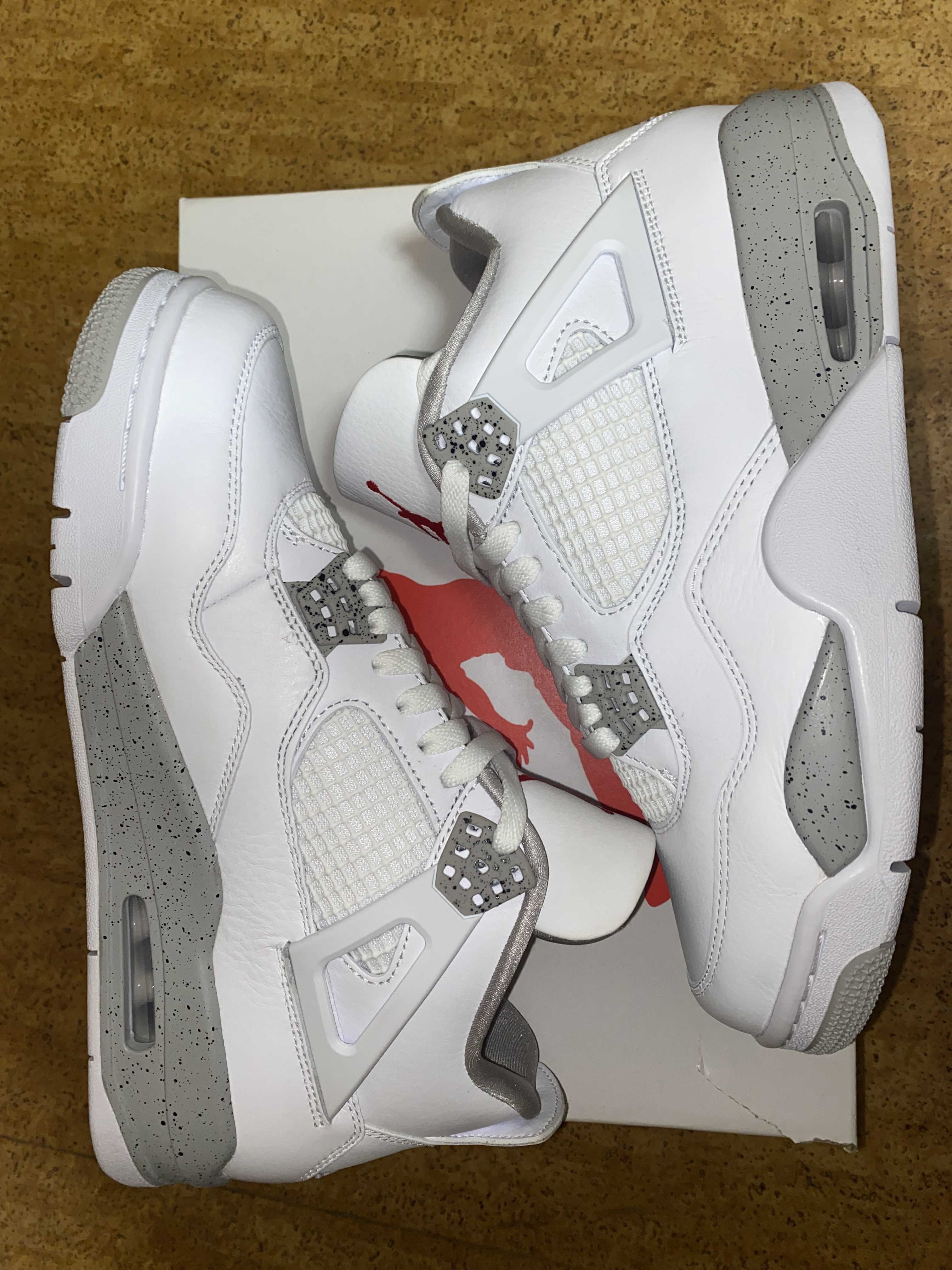 Nike Air Jordan 4 "Tech White"