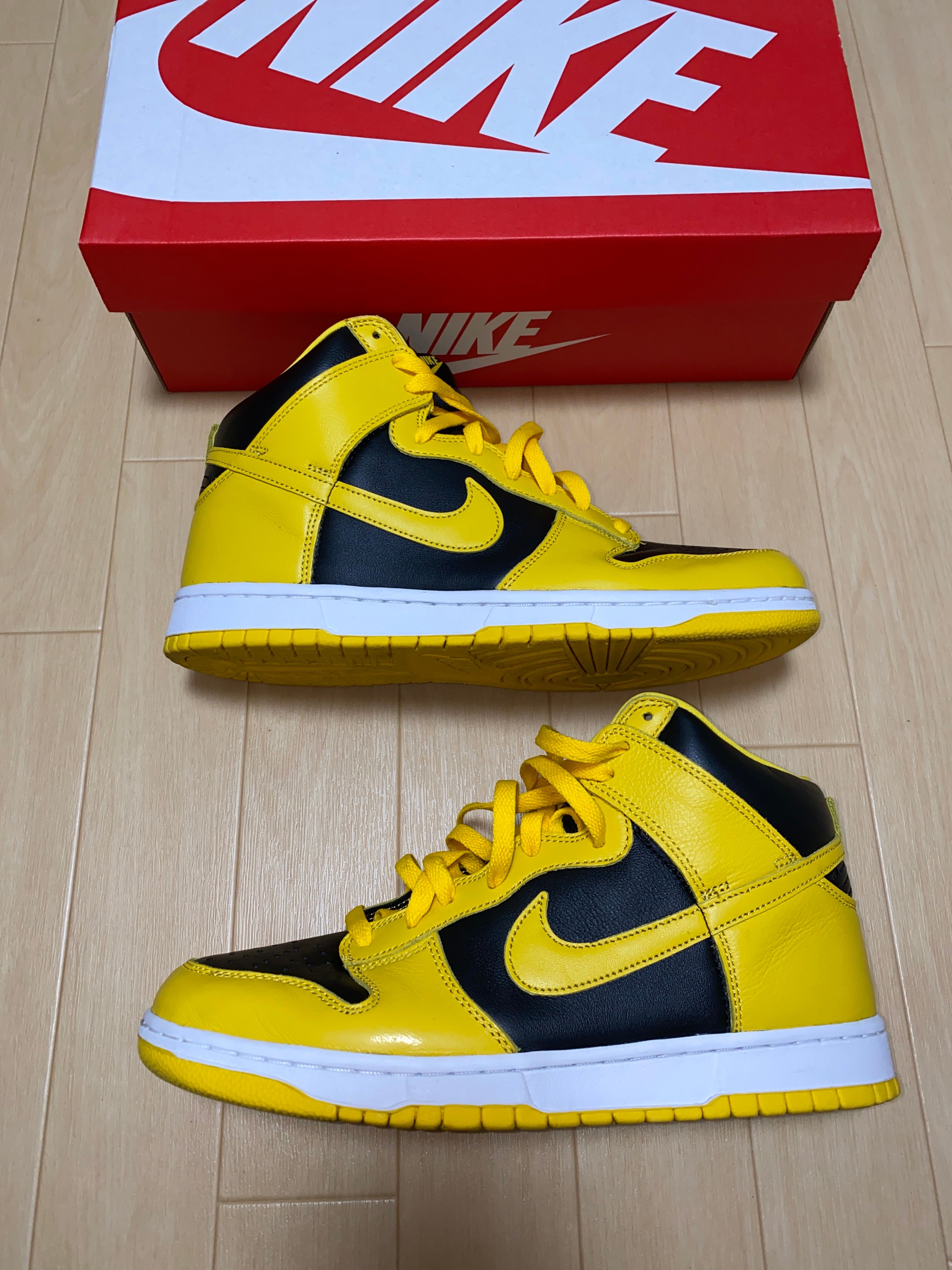 Nike Dunk High "Black/Varsity Maize"