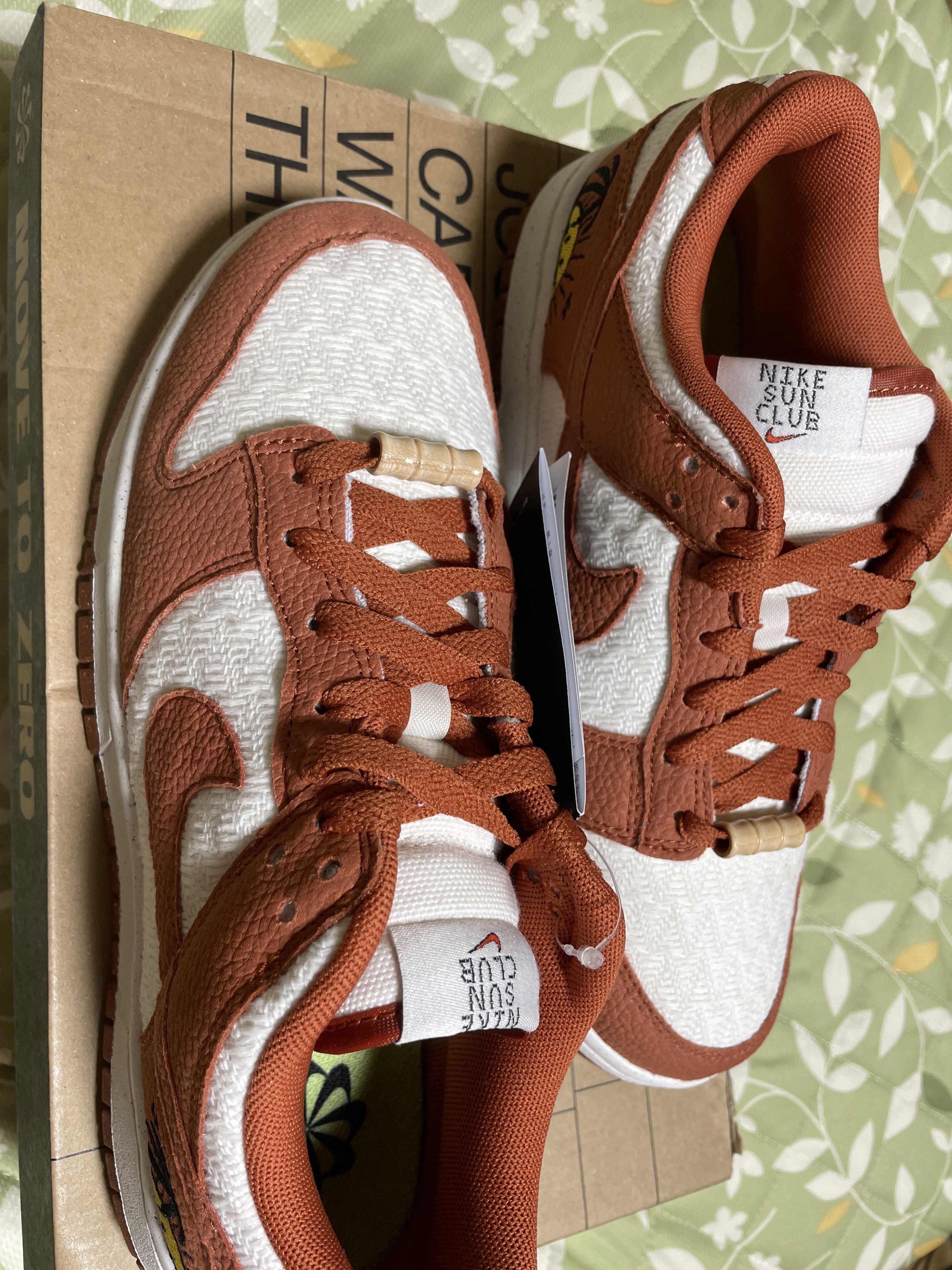 Nike WMNS Dunk Low Sun Club 