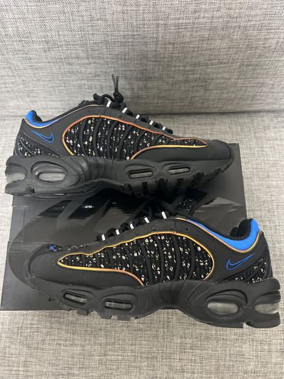 Supreme × Nike Air Max Tailwind 4 "Black"