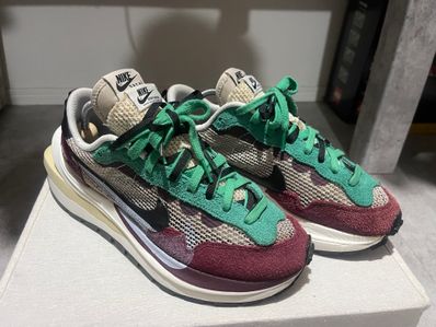 sacai × Nike Vapor Waffle "String/Red/Green"