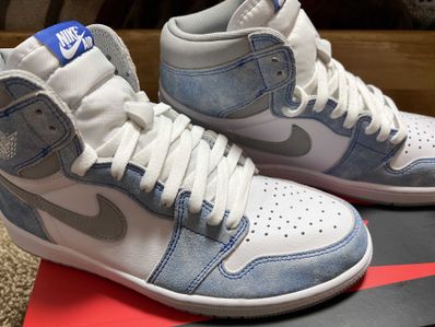 Nike Air Jordan 1 High OG "Hyper Royal"