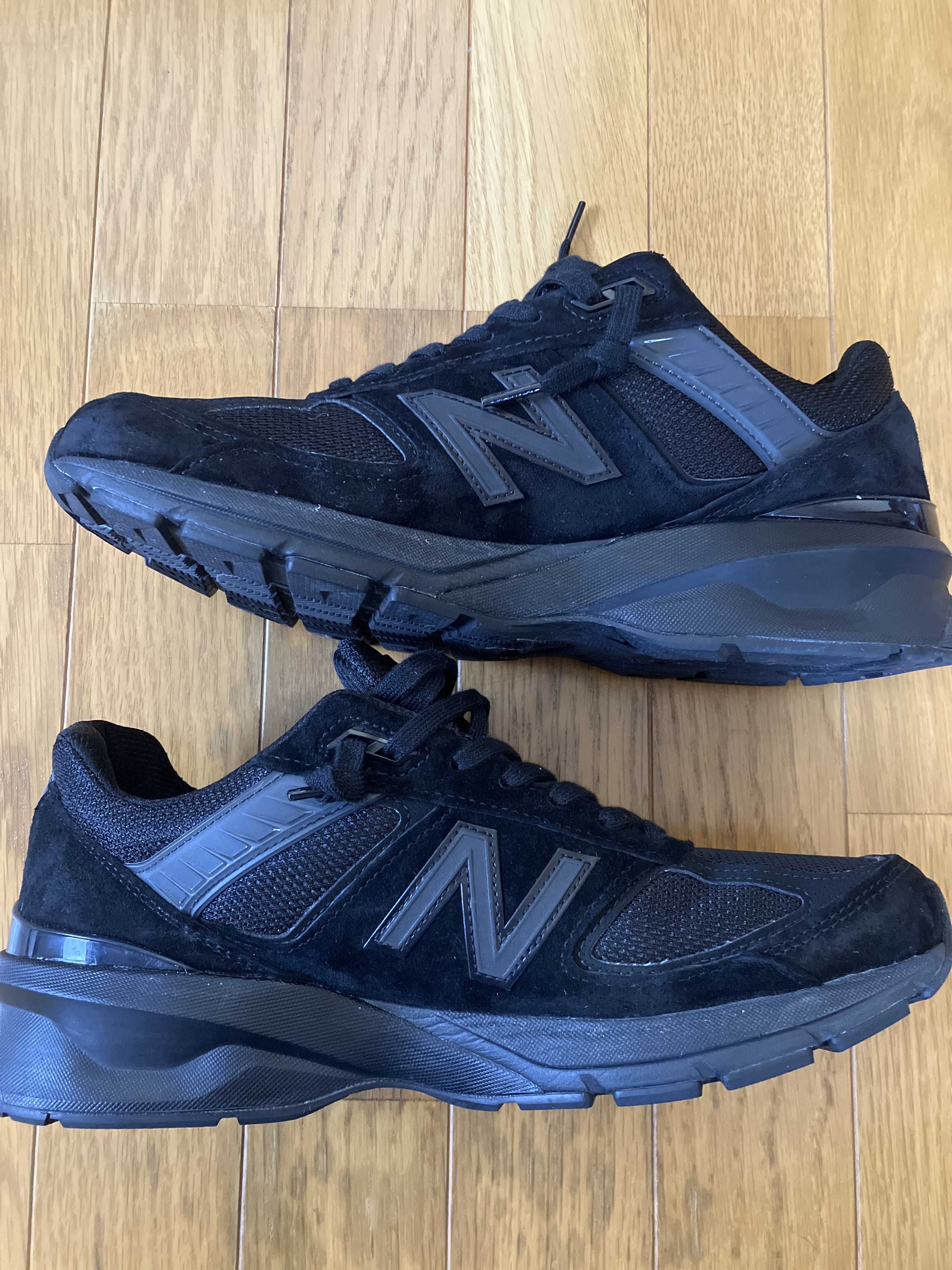 New Balance 990V5