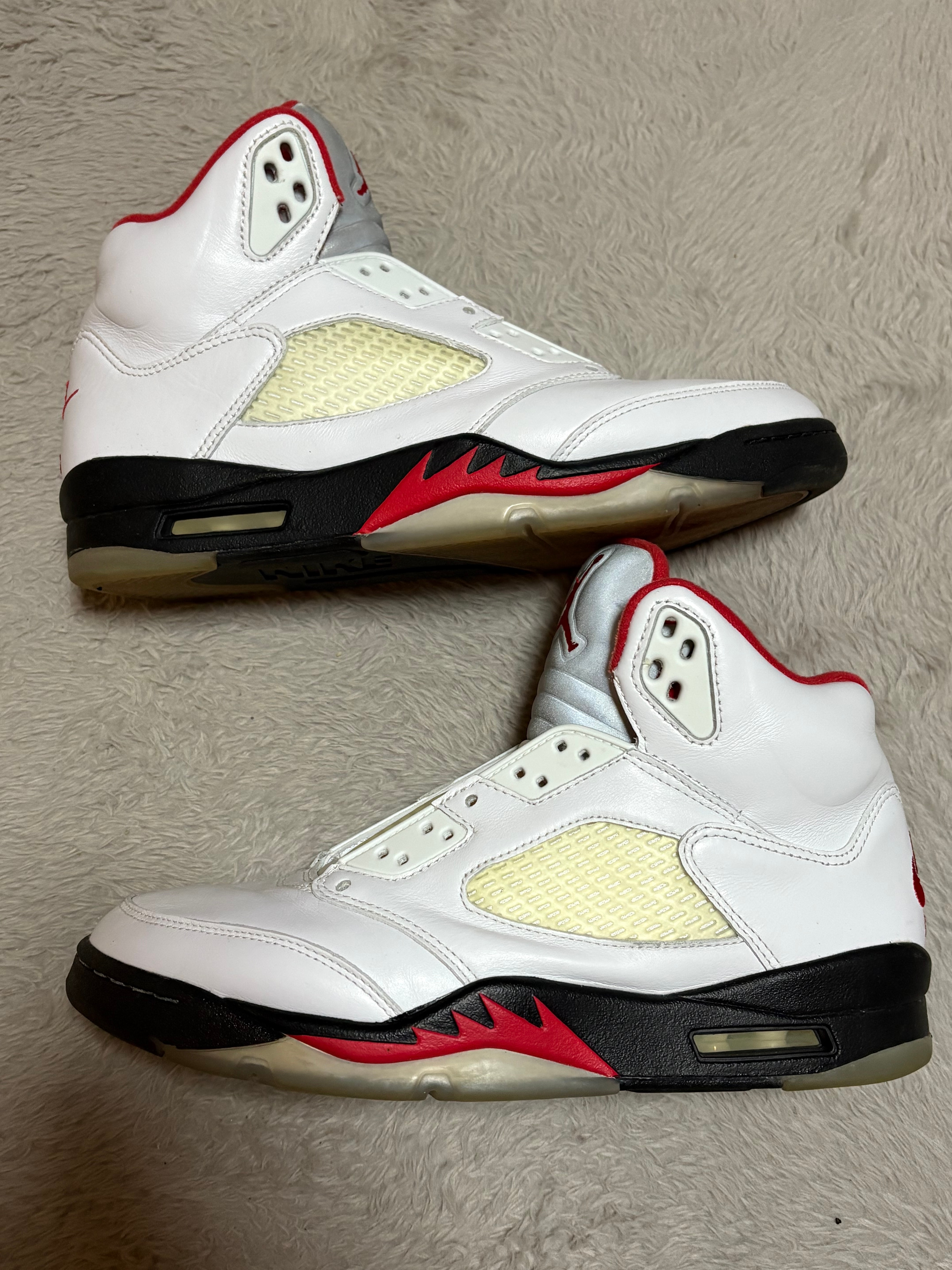 Nike Air Jordan 5 Retro "Fire Red" (2020)