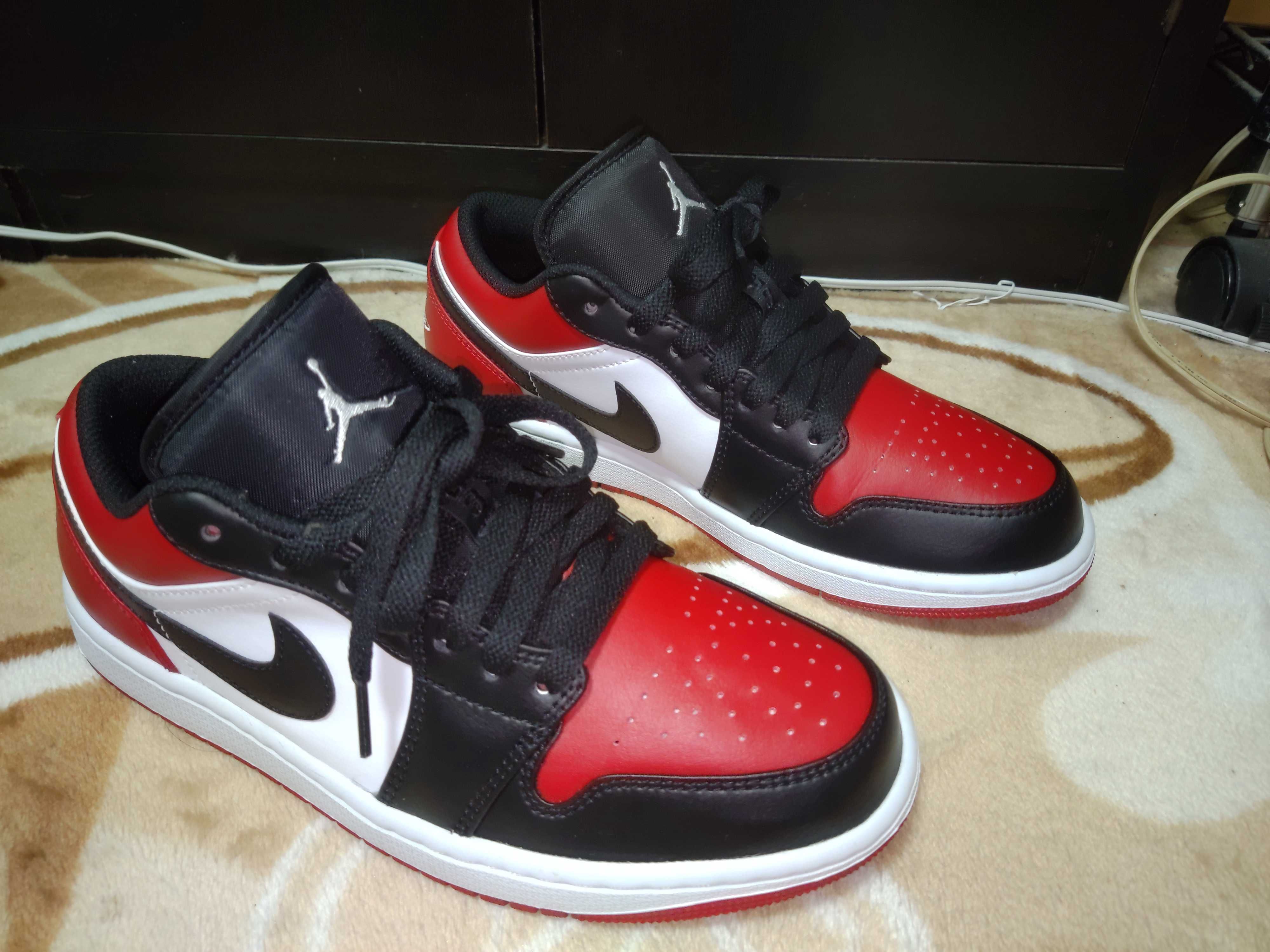 Nike Air Jordan 1 Low "Bred Toe"