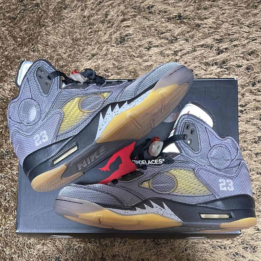 Off-White × Nike Air Jordan 5 "Black/Muslin/Fire Red"