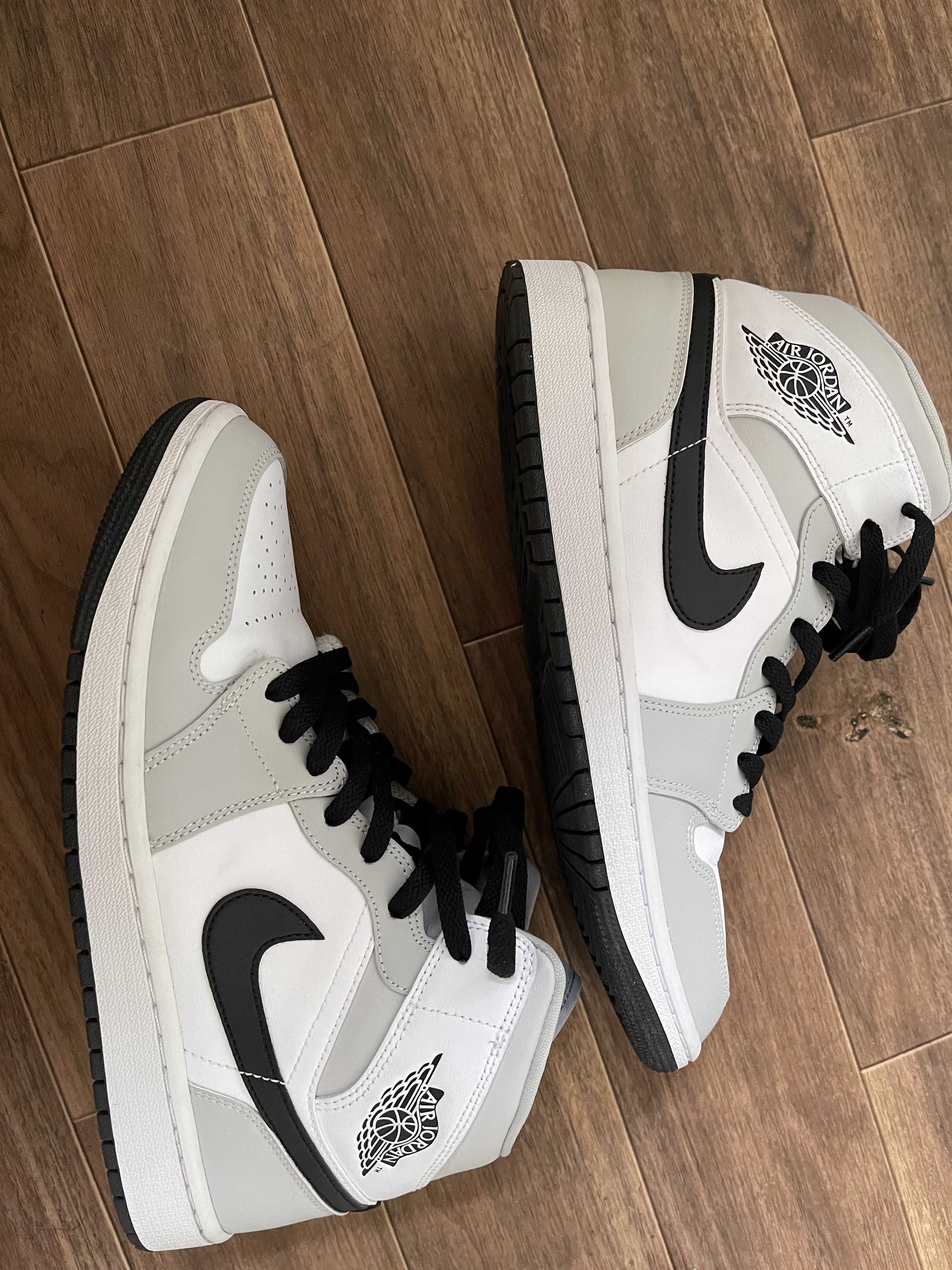 Nike Women's Air Jordan 1 Mid "Grey Fog/White/Black"