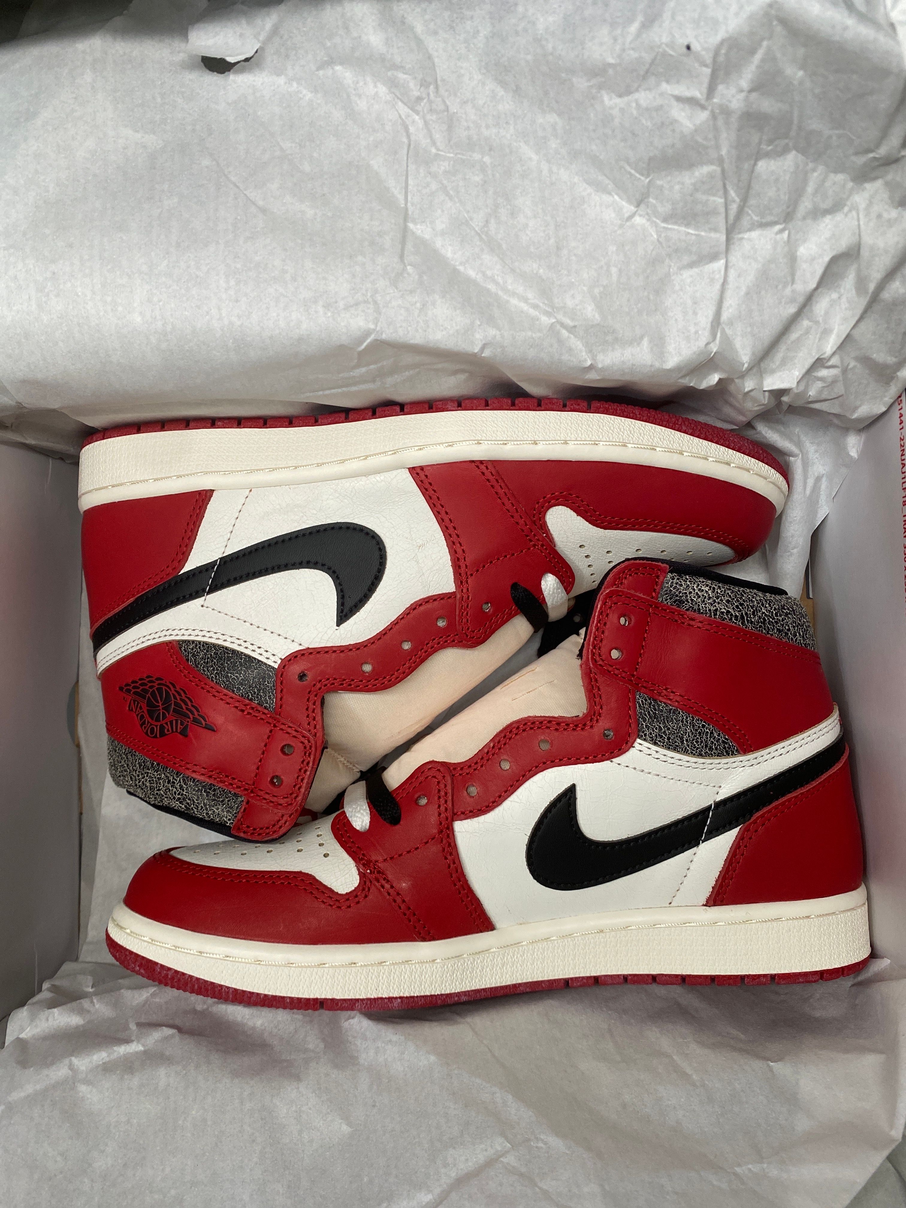 Nike Air Jordan 1 High OG "Lost & Found/Chicago"