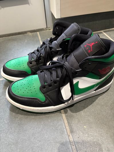 NIKE AIR JORDAN 1 MID "PINE GREEN"