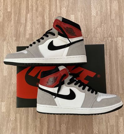 Nike Air Jordan 1 High OG "White/Black/Light Smoke Grey"