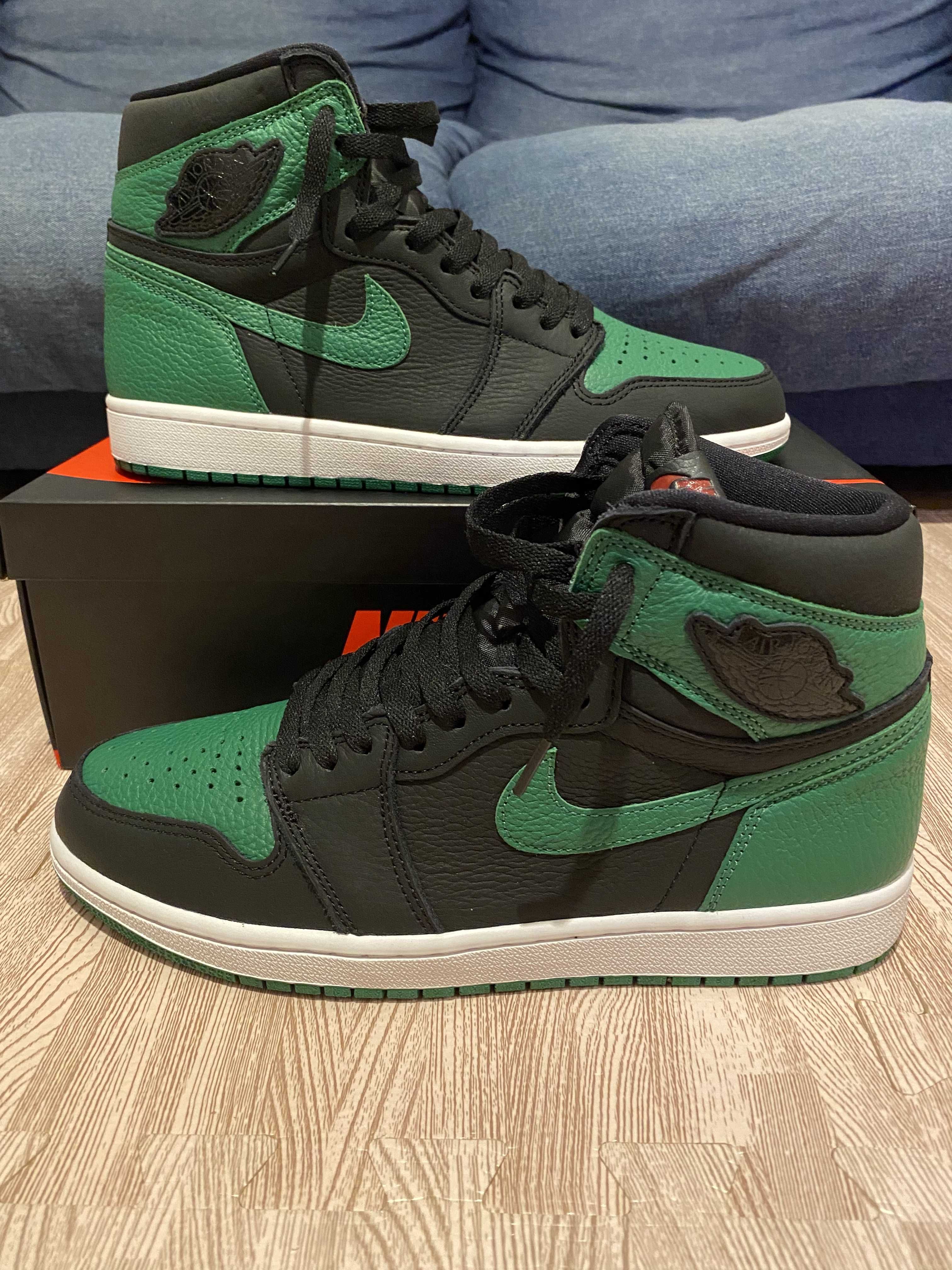 Nike Air Jordan 1 Retro High OG "Black/Pine Green" (2020)