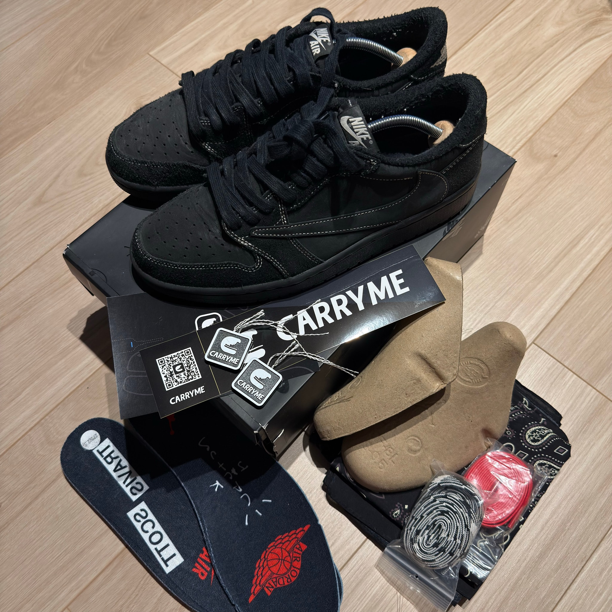 Travis Scott × Nike Air Jordan 1 Low OG SP "Black Phantom"