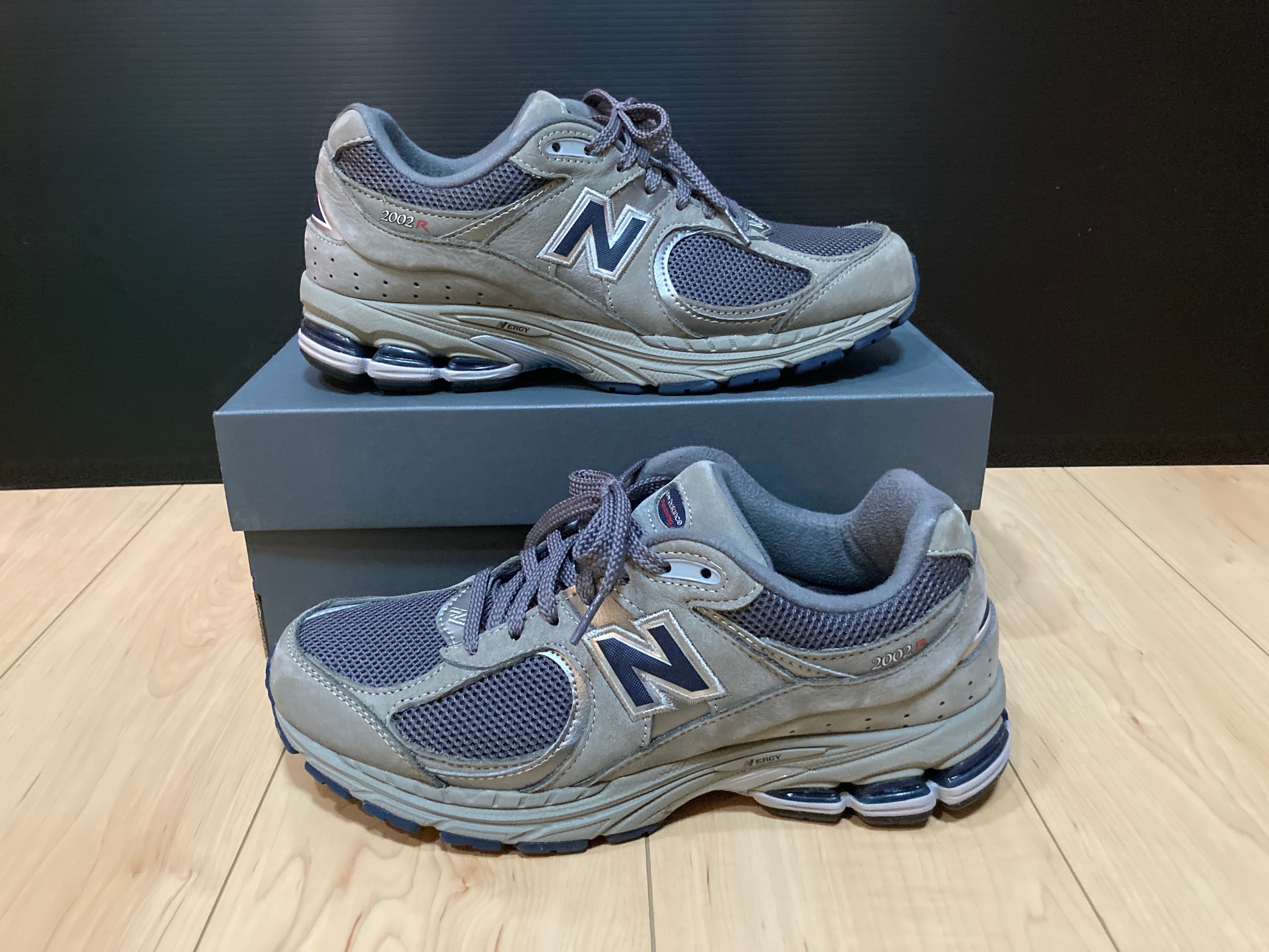 New Balance 2002R "Gray"