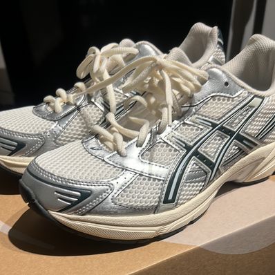 KITH × Asics Gel-1130 "Cream/Scarab"(1201A956-100)