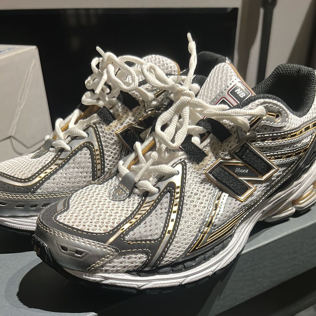 New Balance 1906R "Silver"