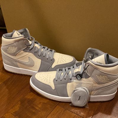 Nike Air Jordan 1 Mid SE "Coconut Milk/Particle Grey"