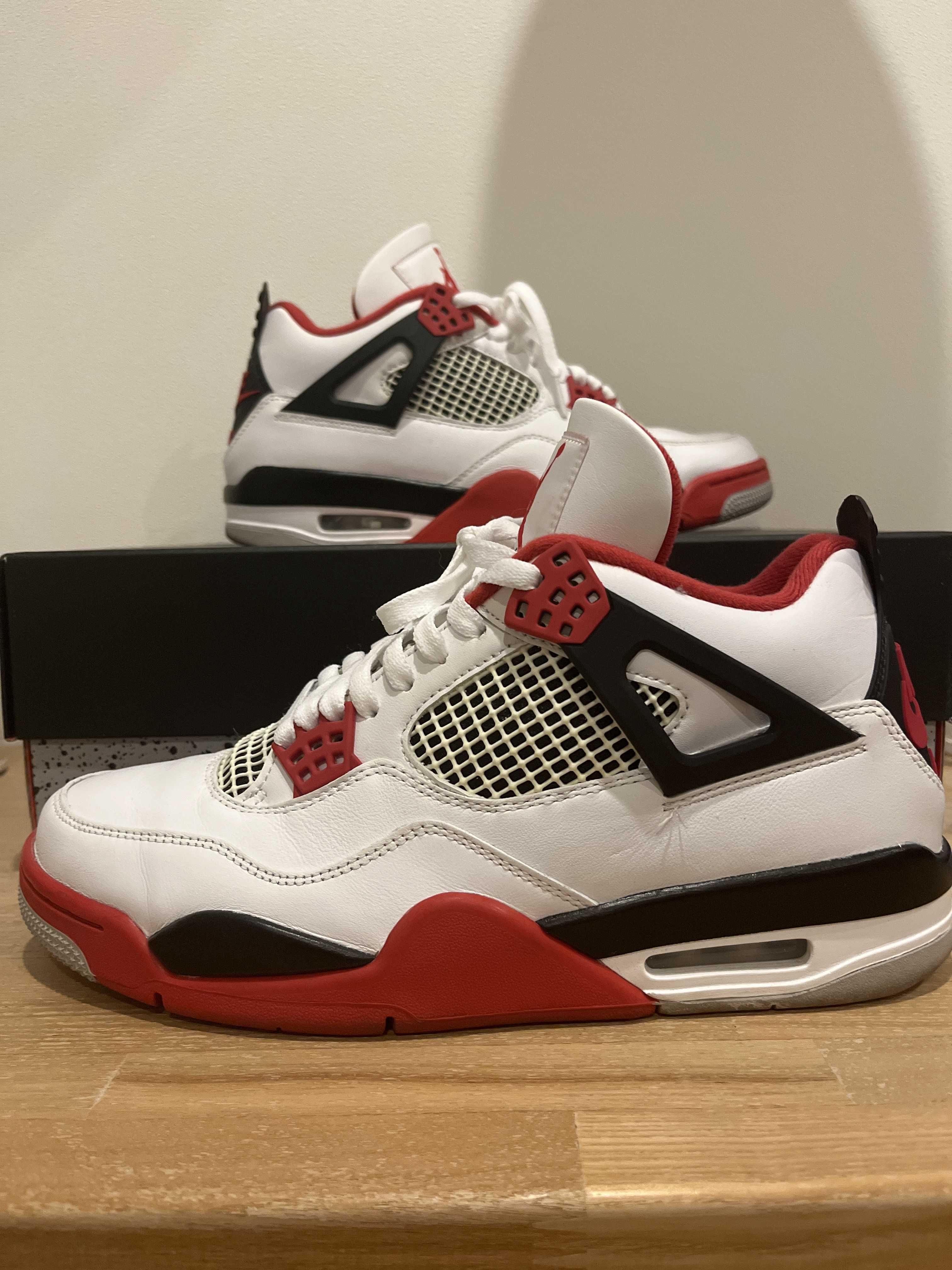Nike Air Jordan 4 Retro OG "Fire Red" (2020)