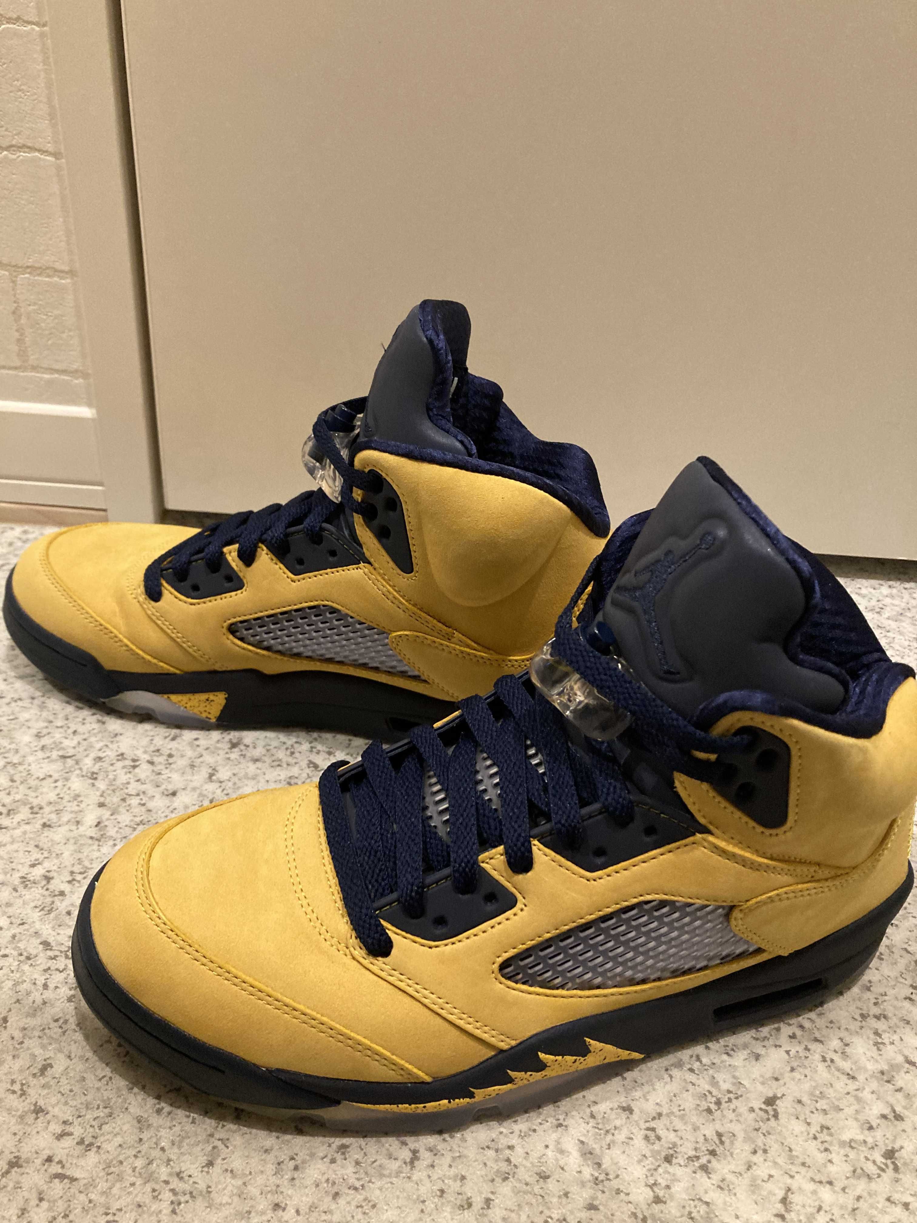 NIKE AIR JORDAN 5 MICHIGAN イエロー/ネイビー30cm NIKE AIR JORDAN 5