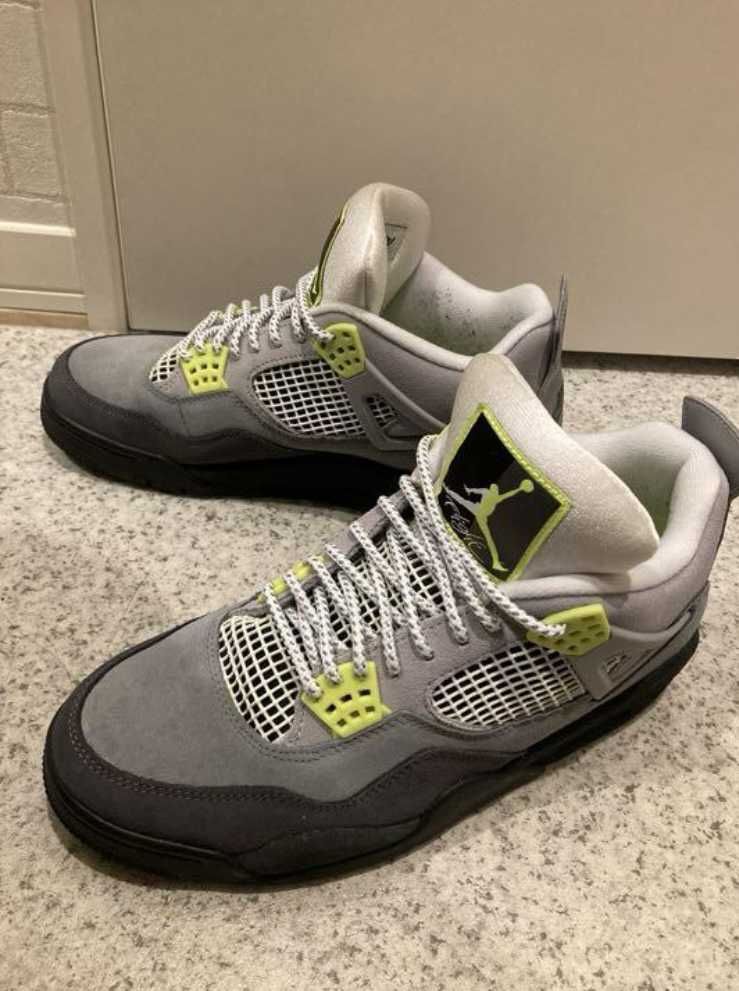 NIKE AIR JORDAN 4 RETRO LE "NEON"