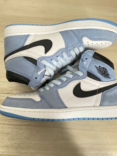 Nike Air Jordan 1 High OG "University Blue"