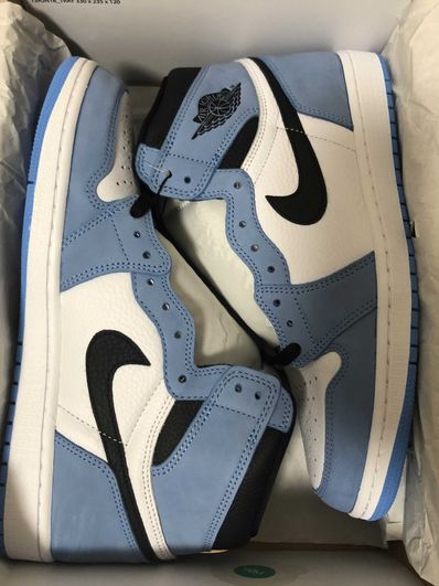 Nike Air Jordan 1 High OG "University Blue"