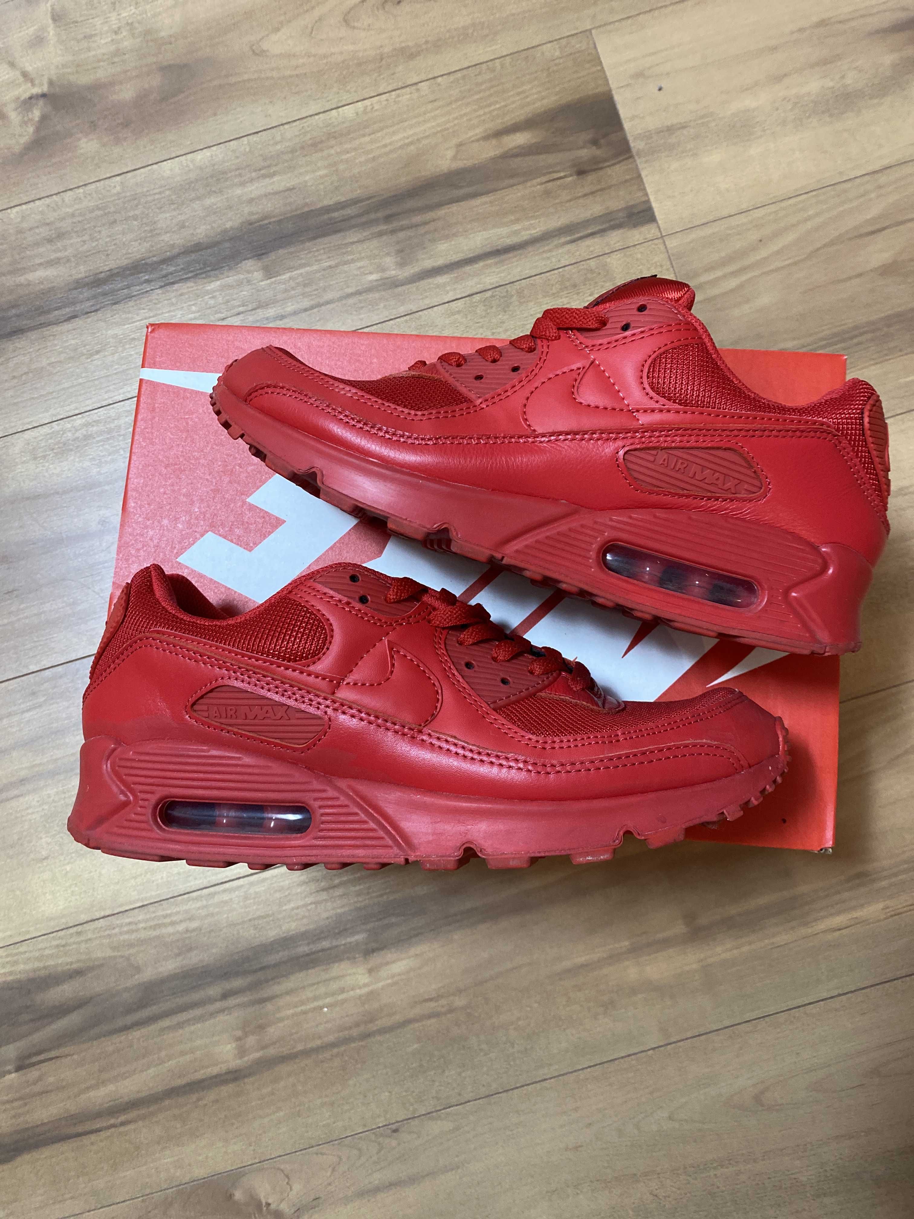 Nike Air Max 90 "University Red"