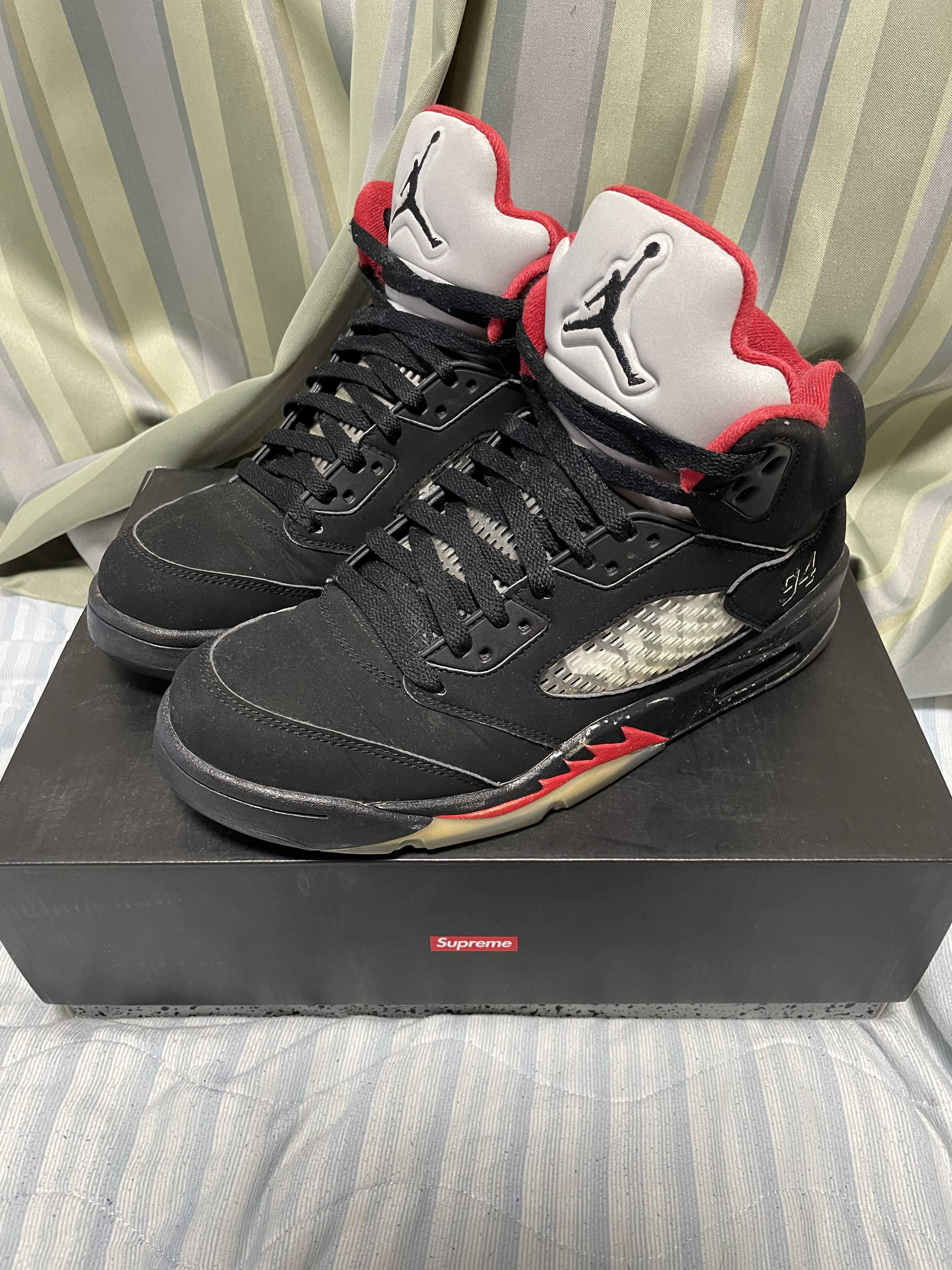 Supreme × Nike Air Jordan 5 Retro "Black"