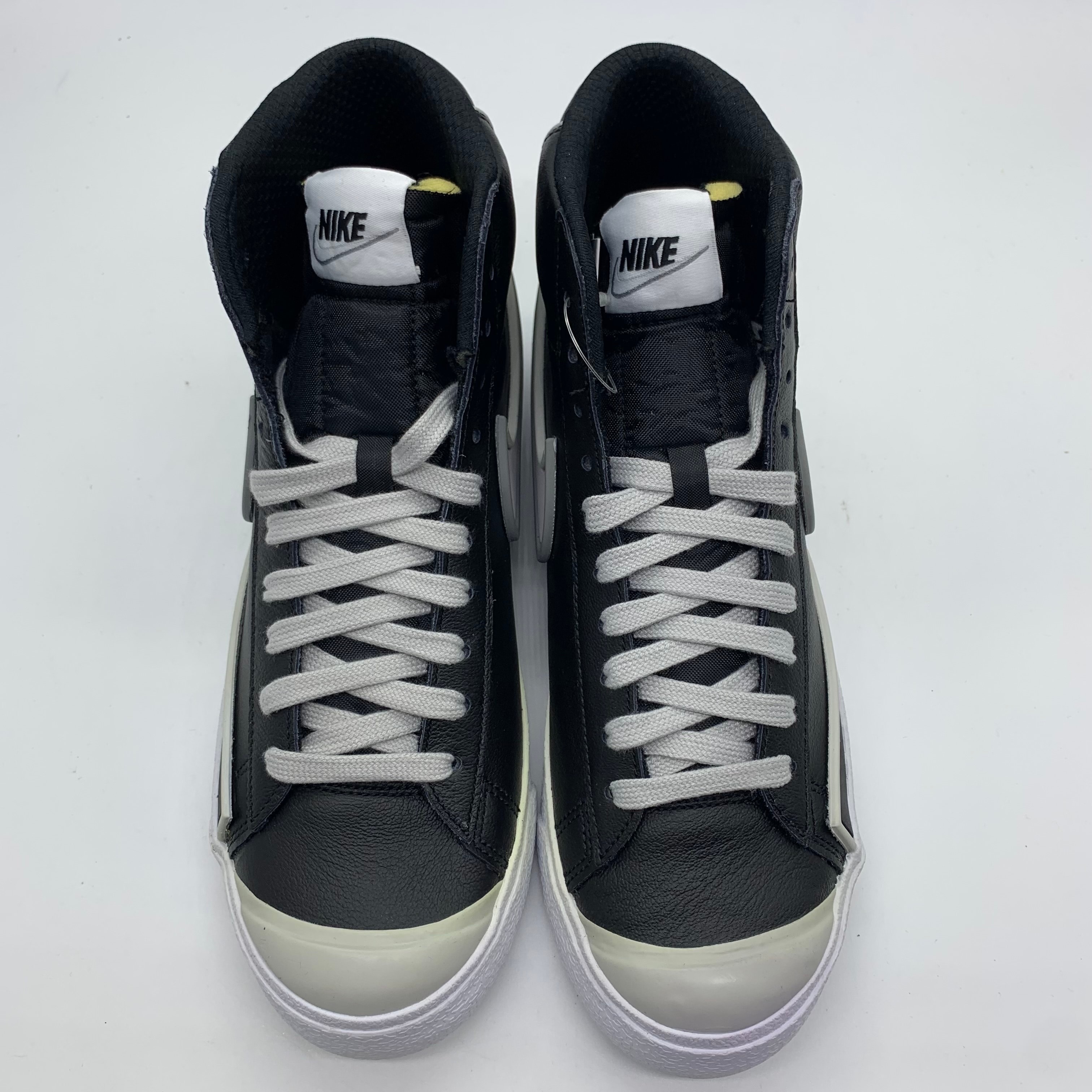 ナイキ ブレーザー ミッド 77 インファイト "ブラック ホワイト"