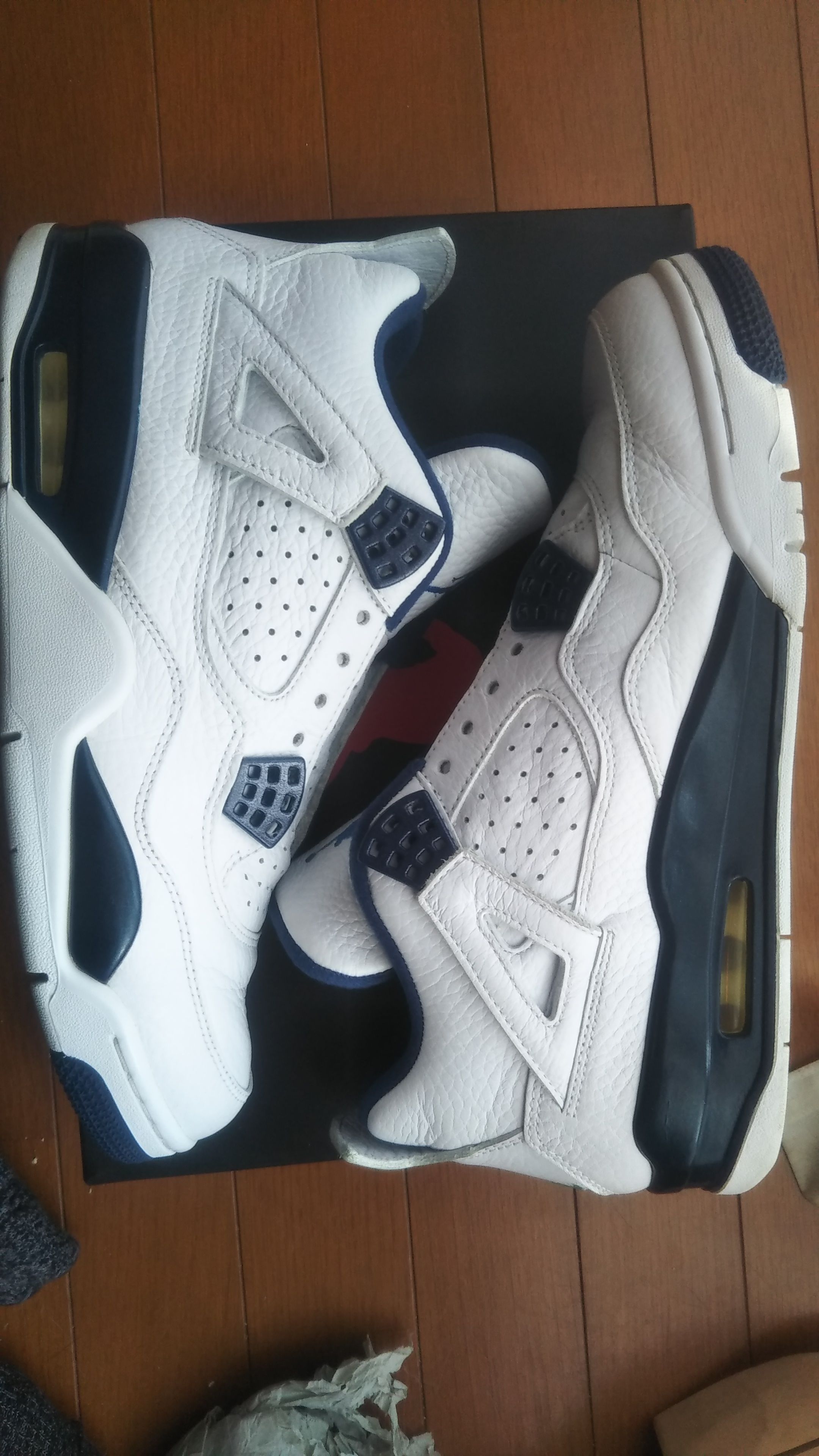 NIKE AIR JORDAN 4 RETRO "COLUMBIA" (2015)