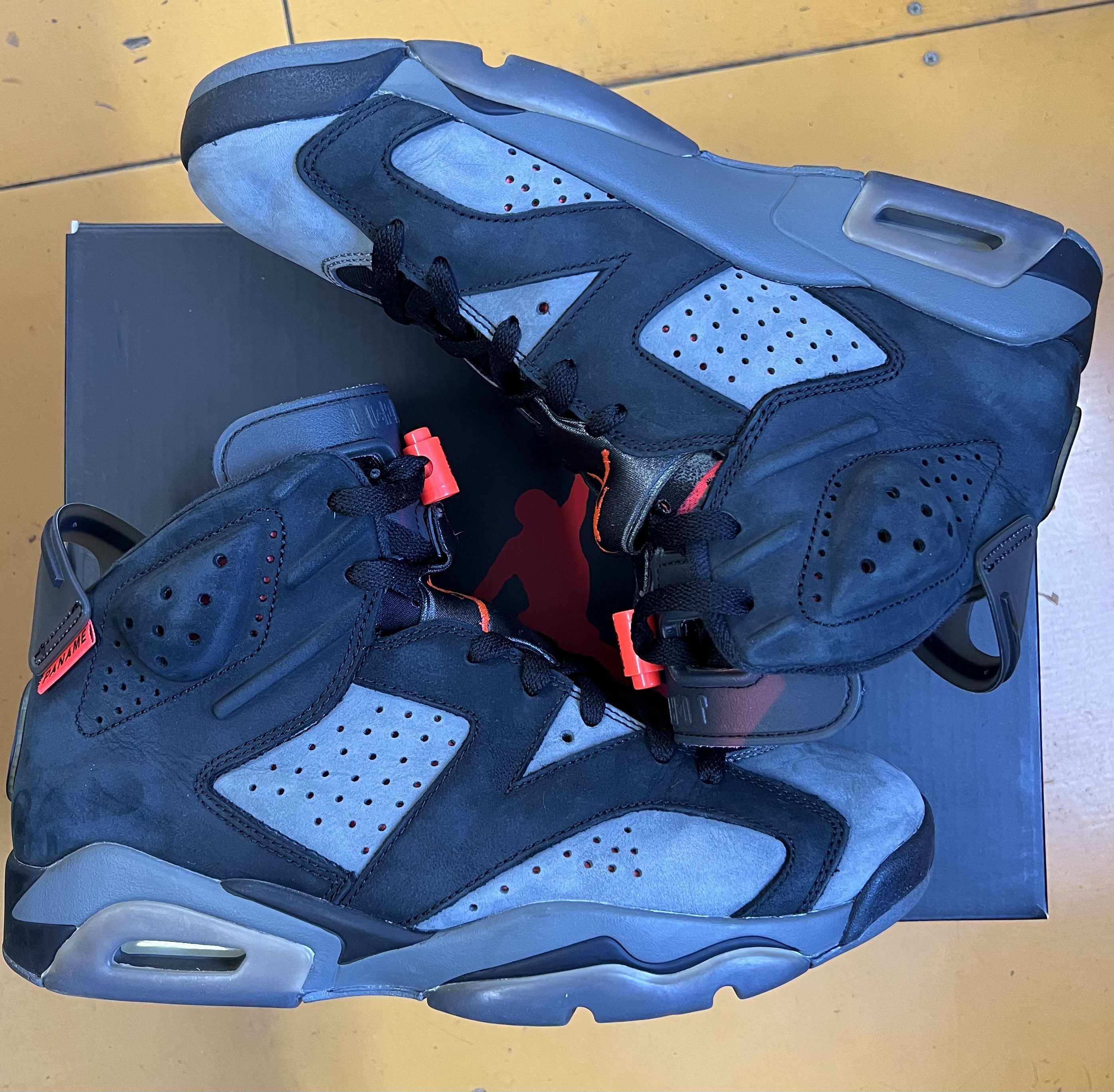 NIKE × PARIS SAINT GERMAIN AIR JORDAN 6 RETRO INFRARED