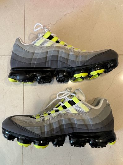 Nike Air Vapormax 95 "Neon"