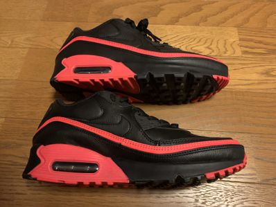 UNDEFEATED × Nike Air Max 90 "Black/Red"