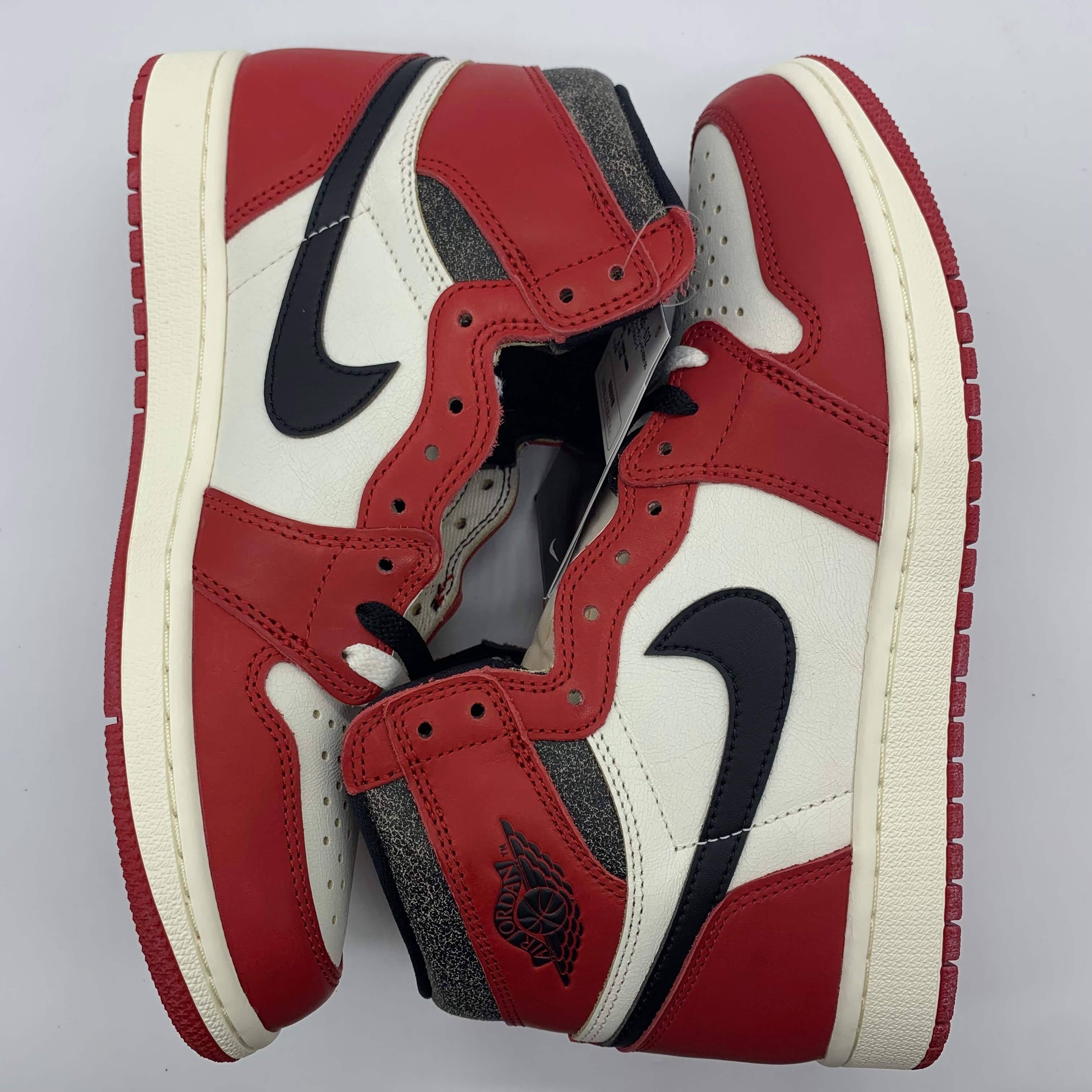 Nike Air Jordan 1 High OG "Lost & Found/Chicago"