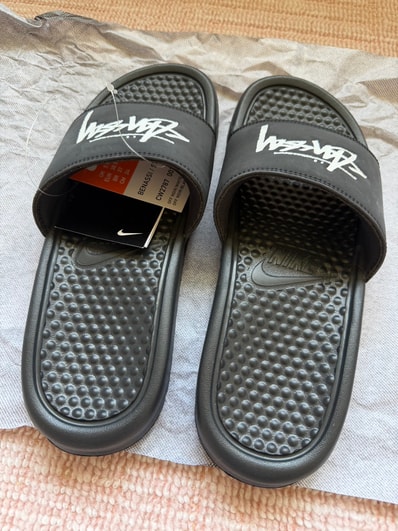 Stussy × Nike Benassi Slide "Off Noir" (CW2787-001)