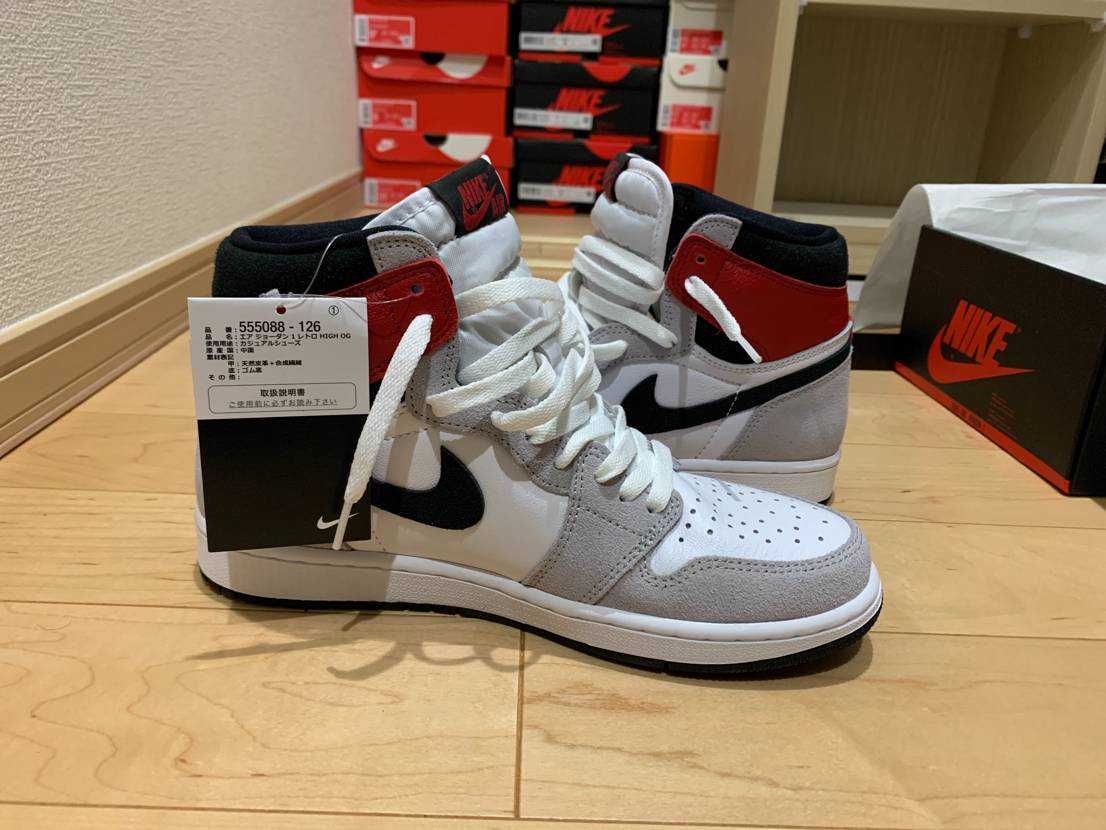 Nike Air Jordan 1 High OG "White/Black/Light Smoke Grey"