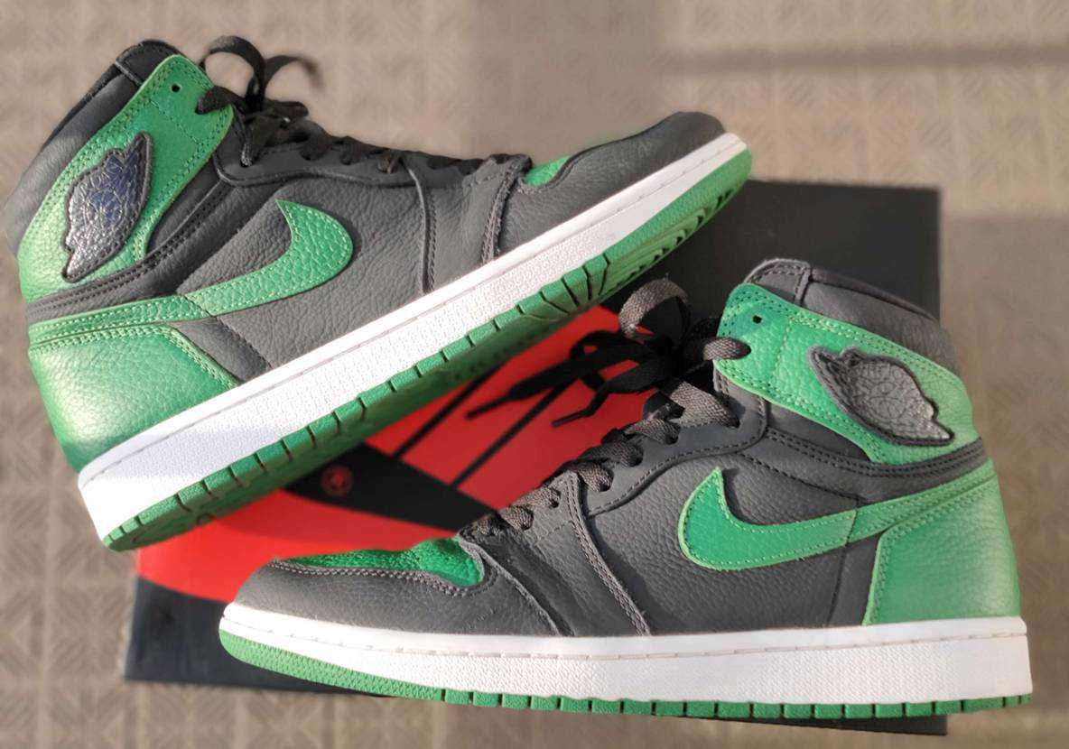 Nike Air Jordan 1 Retro High OG "Black/Pine Green" (2020)