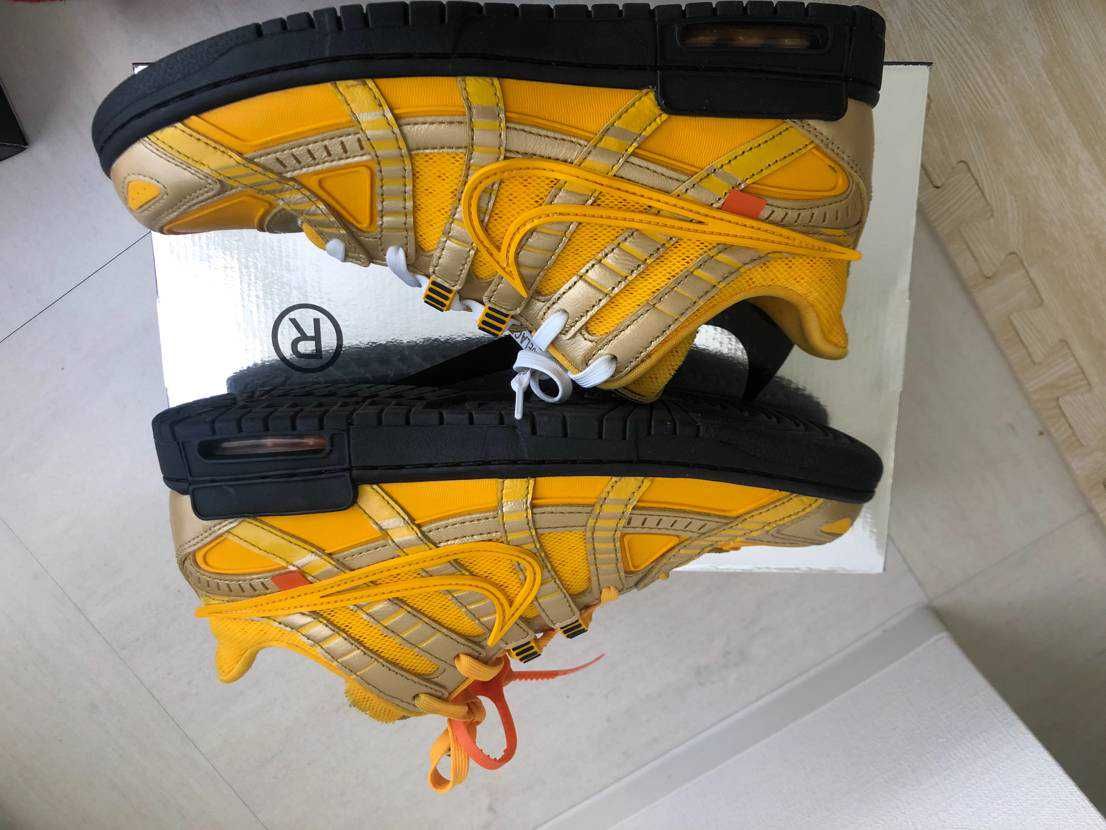 Off-White × Nike Air Rubber Dunk "University Gold" 