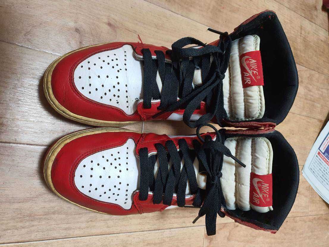 Nike Air Jordan 1 Retro High "Chicago" (2015)