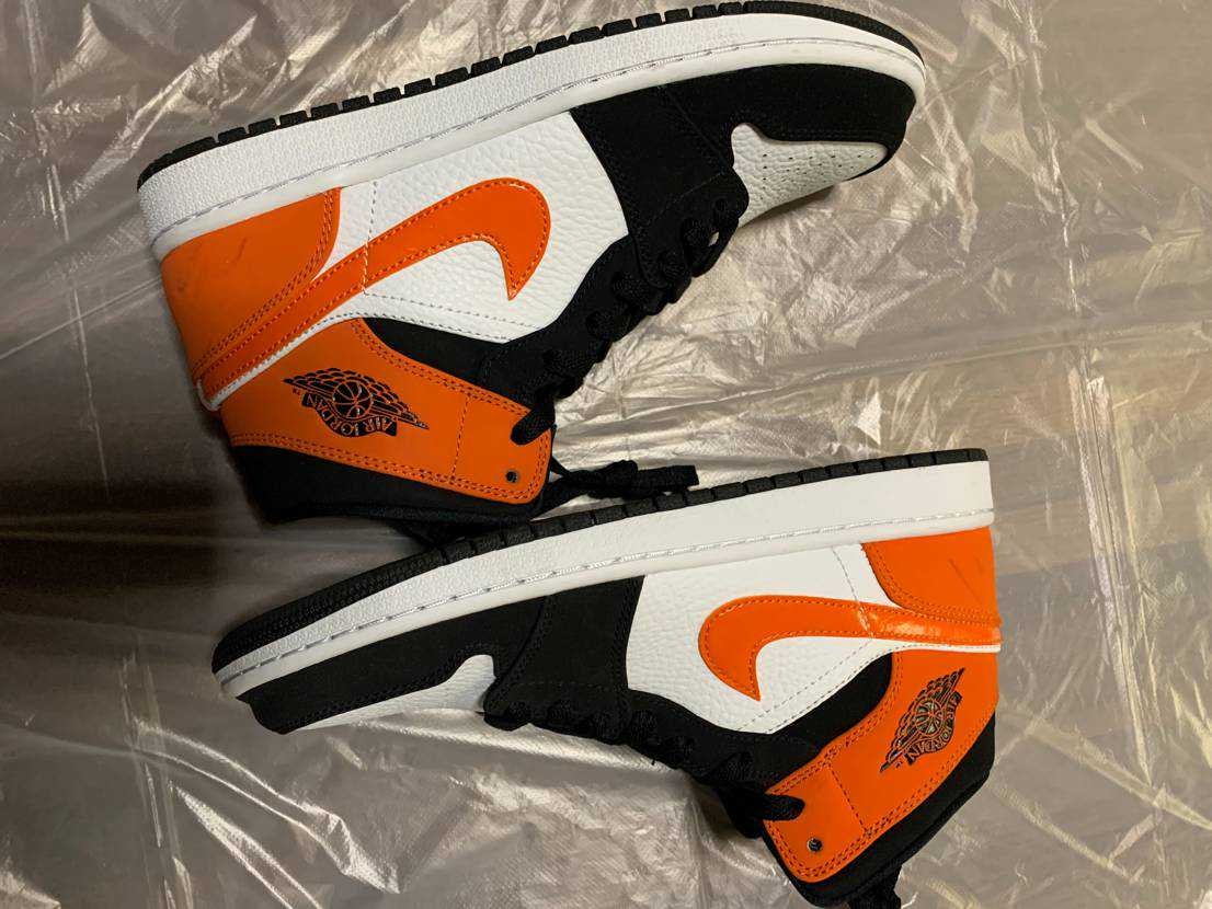 NIKE AIR JORDAN 1 MID "SHATTERED BACKBOARD"
