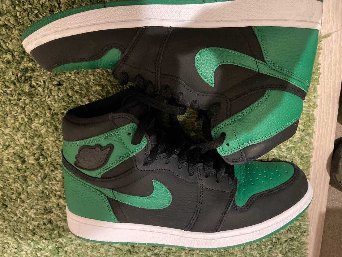 Nike Air Jordan 1 Retro High OG "Black/Pine Green" (2020)      
