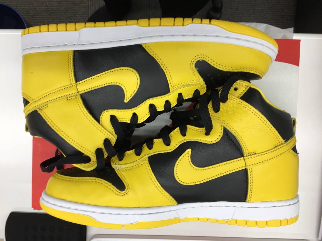 Nike Dunk High "Black/Varsity Maize"