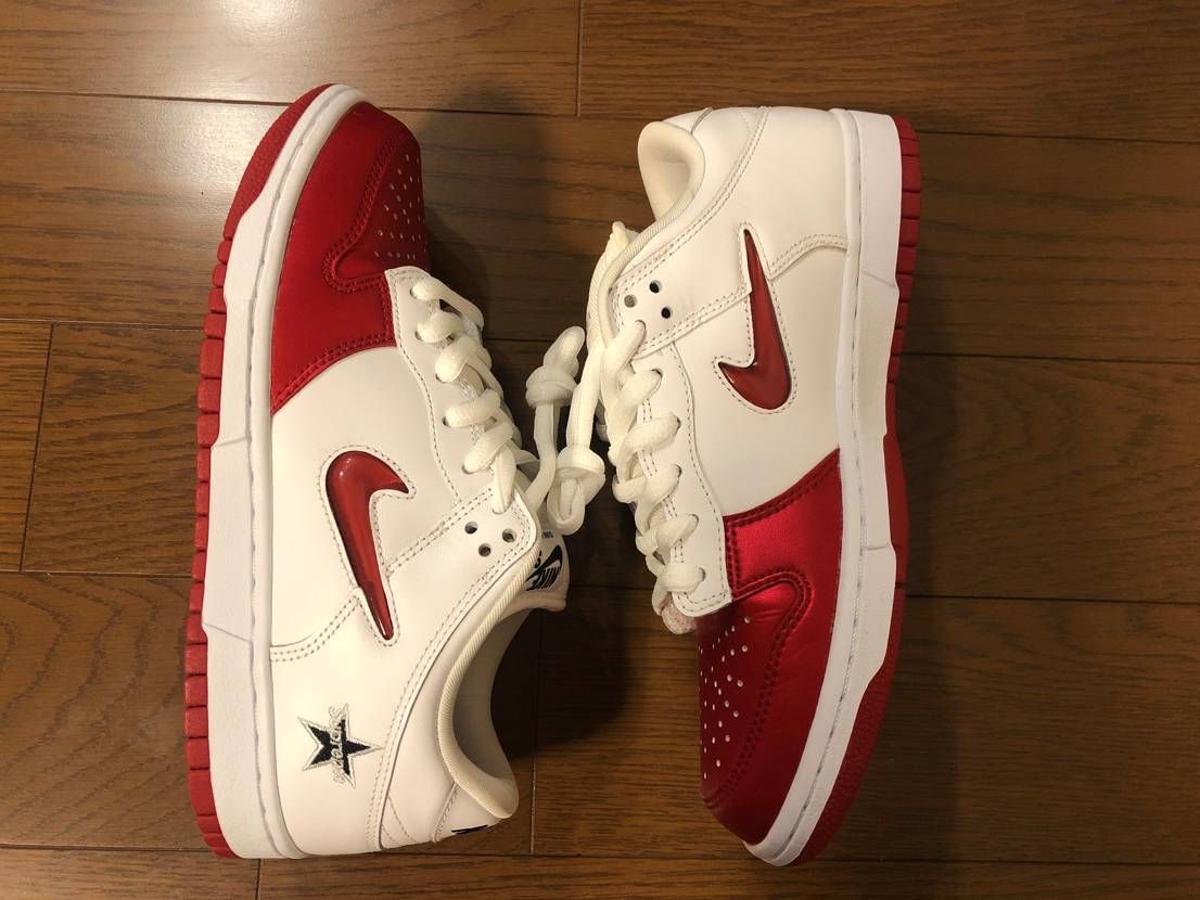 Supreme × Nike Dunk Low "Varsity Red/White"