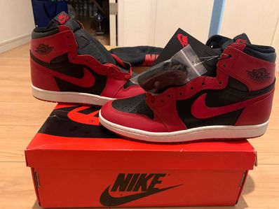 Nike Air Jordan 1 High ’85 "Varsity Red"