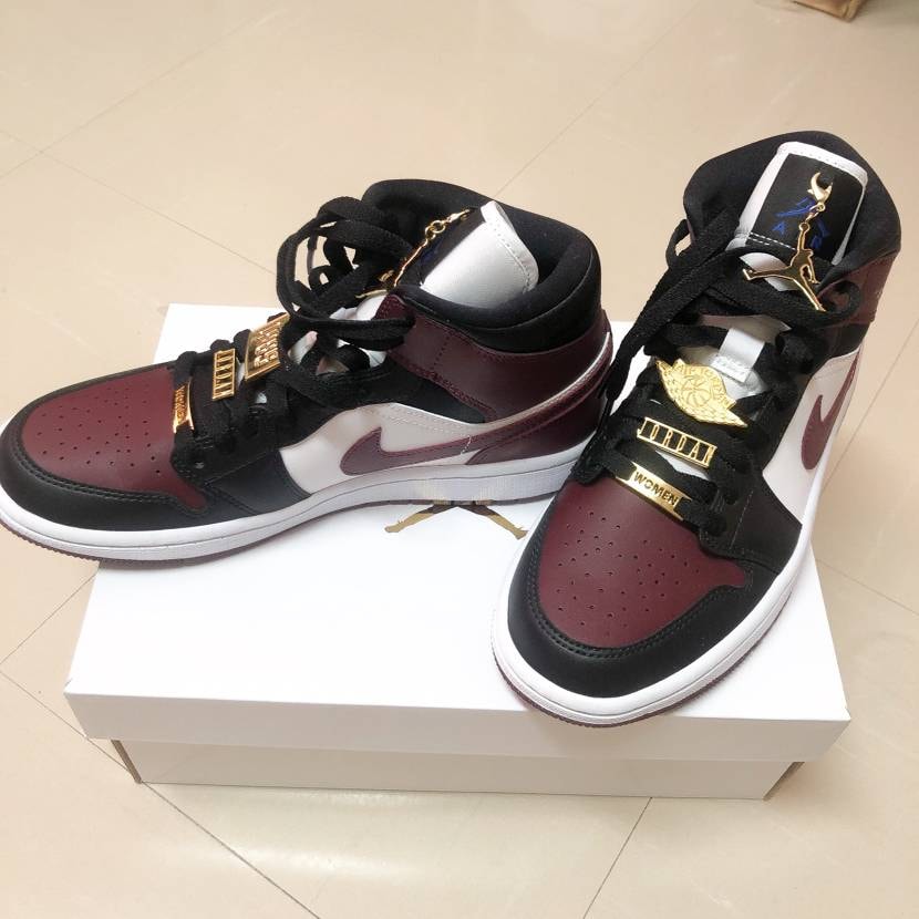 NIKE Women's AIR JORDAN 1 MID "DARK BEETROOT"