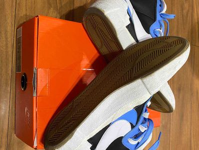 sacai × NIKE BLAZER MID "BLACK / BLUE"