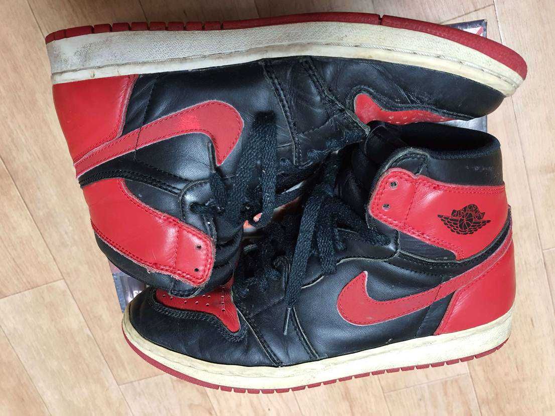 Nike Air Jordan 1 Retro High "Black Varsity Red/Bred"(2001)
