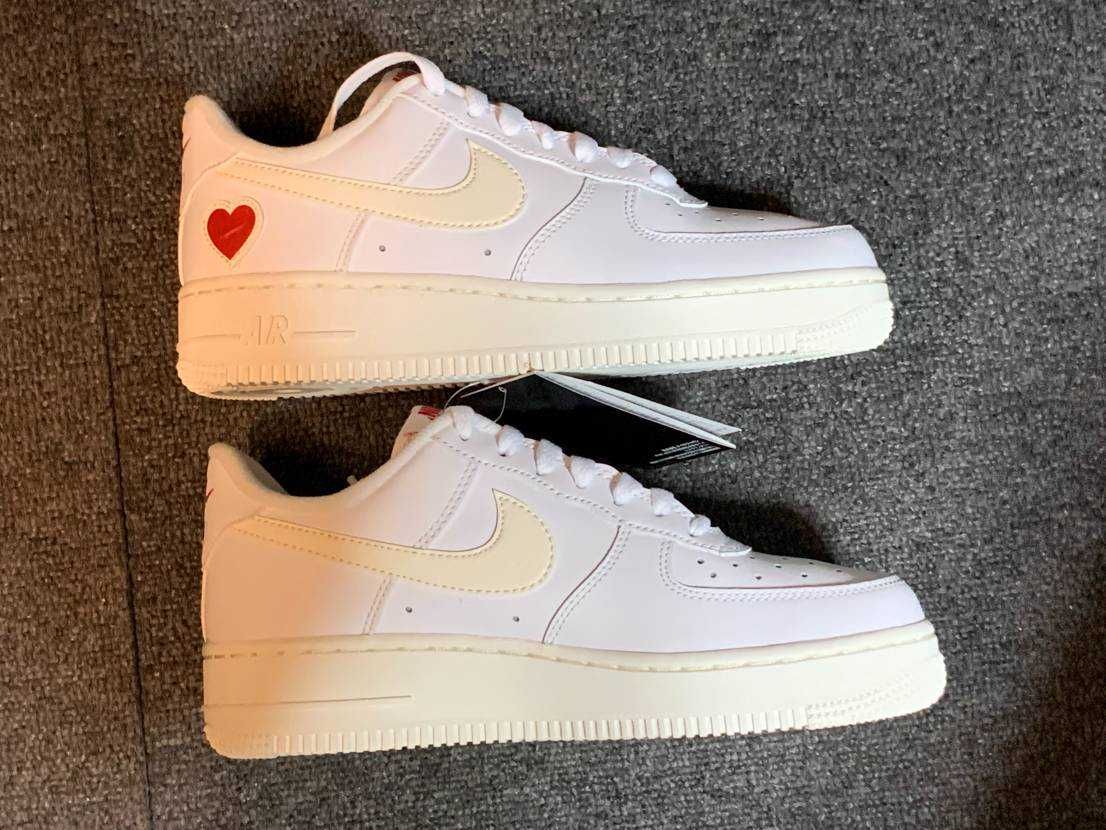 Nike Air Force 1 Low "Valentines Day"