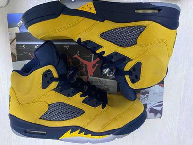 NIKE AIR JORDAN 5 "MICHIGAN"