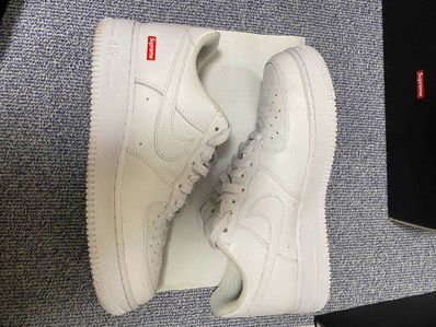 Supreme × Nike Air Force 1 Low "White"