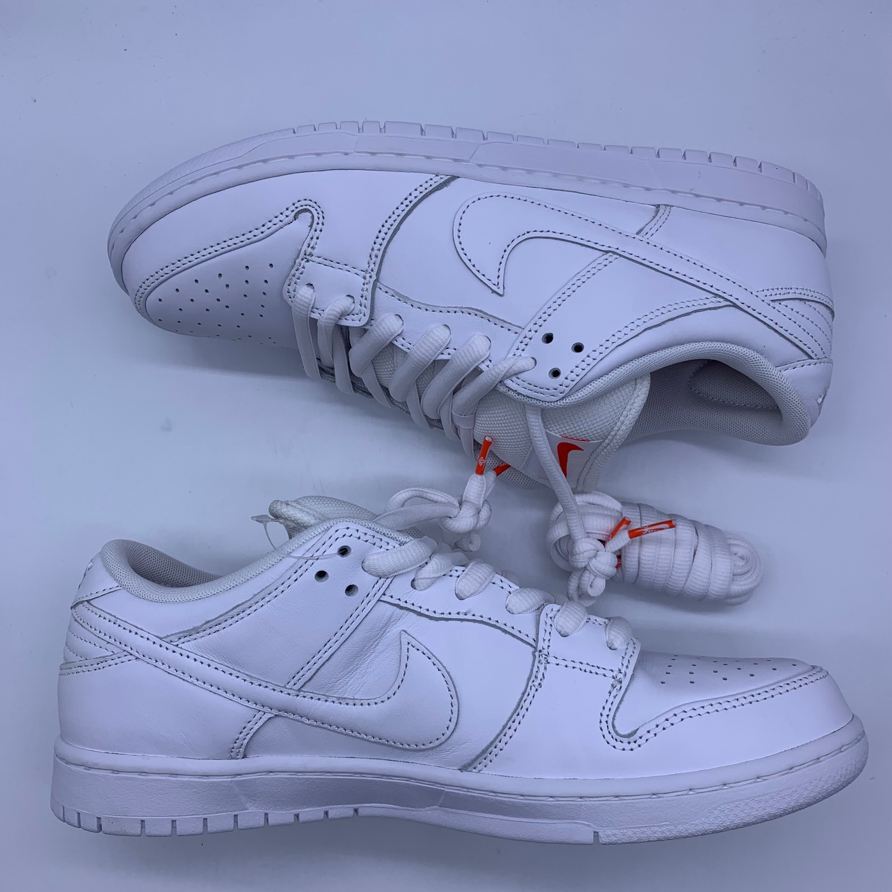Nike SB Dunk Low Pro ISO "Triple White"